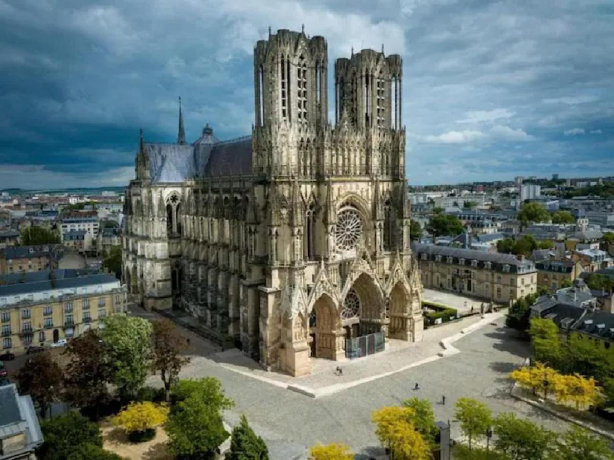 Appartement Lumineux Proche Cathedrale Reims Kültér fotó